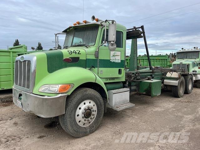 Peterbilt 330 شاحنات الرافعات الخطافية