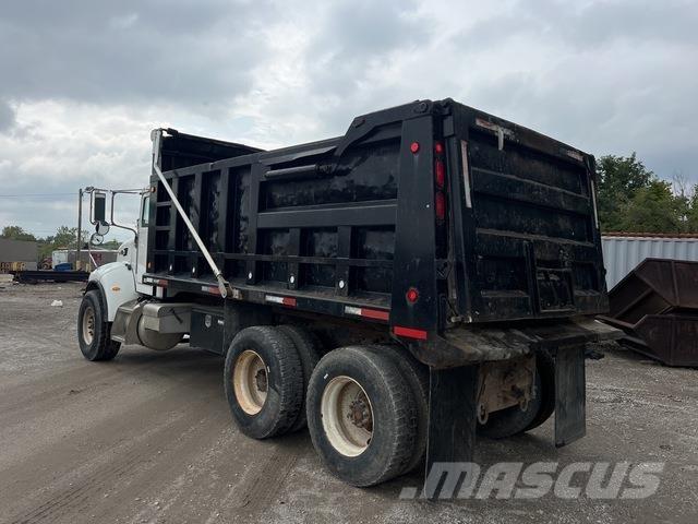 Peterbilt 335 شاحنات قلابة