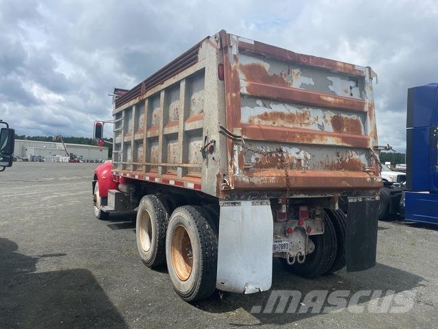 Peterbilt 335 شاحنات قلابة