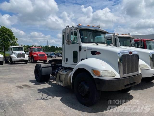 Peterbilt 337 وحدات الجر