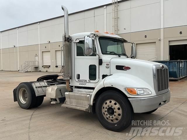 Peterbilt 337 وحدات الجر