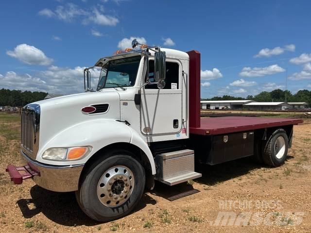 Peterbilt 337 شاحنات مسطحة/مفصلية الجوانب
