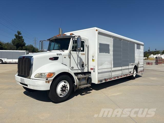 Peterbilt 337 شاحنات نقل المشروبات