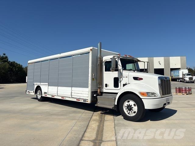 Peterbilt 337 شاحنات نقل المشروبات