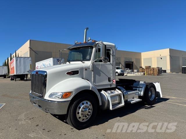 Peterbilt 337 وحدات الجر