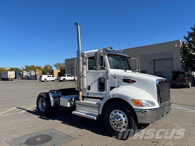 Peterbilt 337 وحدات الجر