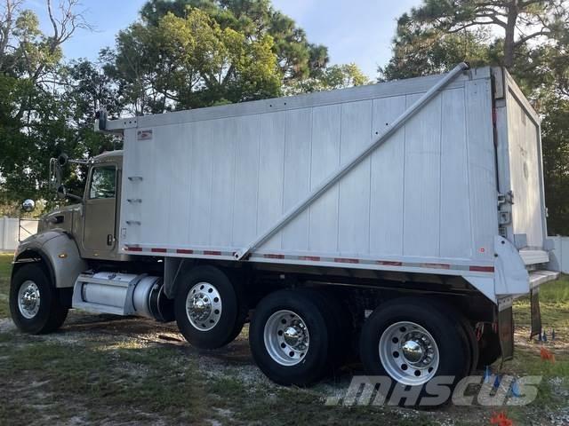 Peterbilt 348 شاحنات قلابة