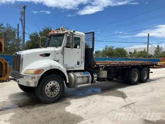 Peterbilt 348 شاحنات مسطحة/مفصلية الجوانب