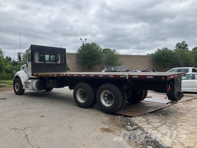 Peterbilt 348 شاحنات مسطحة/مفصلية الجوانب