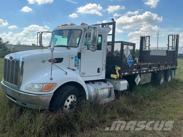 Peterbilt 348 شاحنات مسطحة/مفصلية الجوانب