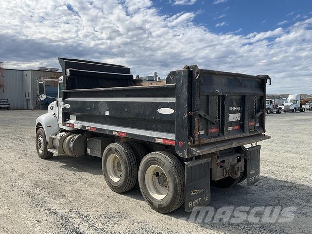 Peterbilt 348 شاحنات قلابة