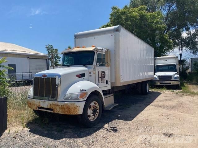 Peterbilt 352 شاحنات ذات هيكل صندوقي