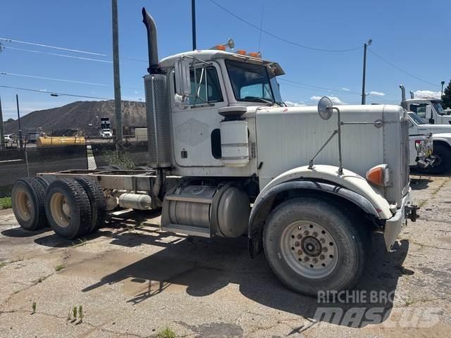 Peterbilt 357 وحدات الجر
