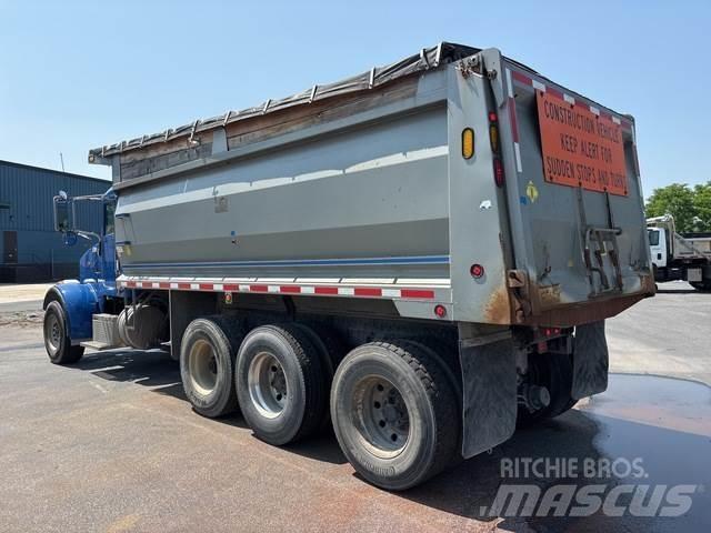Peterbilt 357 شاحنات قلابة