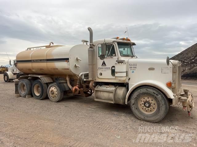 Peterbilt 357 صهاريج مياه