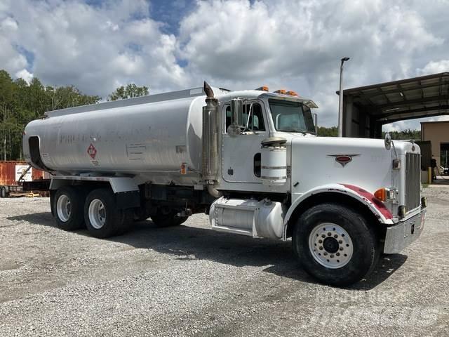 Peterbilt 357 شاحنات ذات صهاريج
