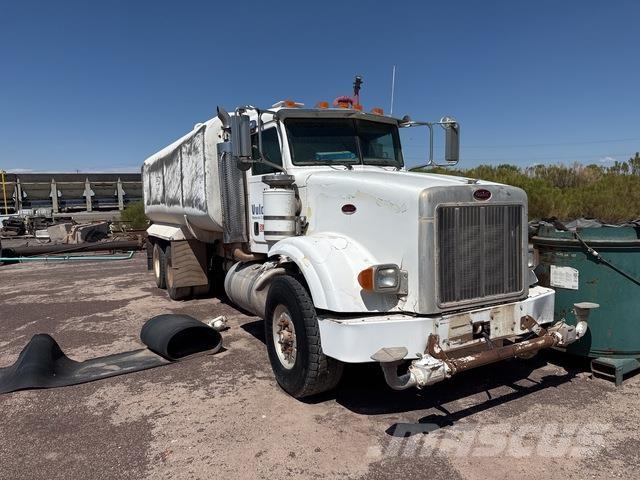 Peterbilt 357 صهاريج مياه