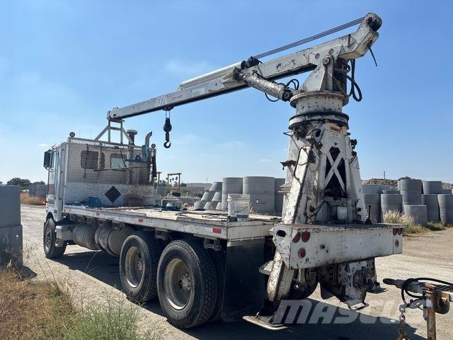 Peterbilt 362 شاحنات أخرى