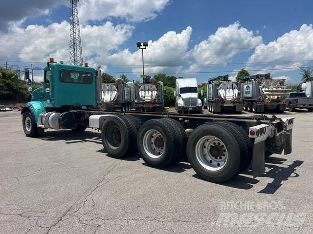 Peterbilt 365 كابينة والداخلية