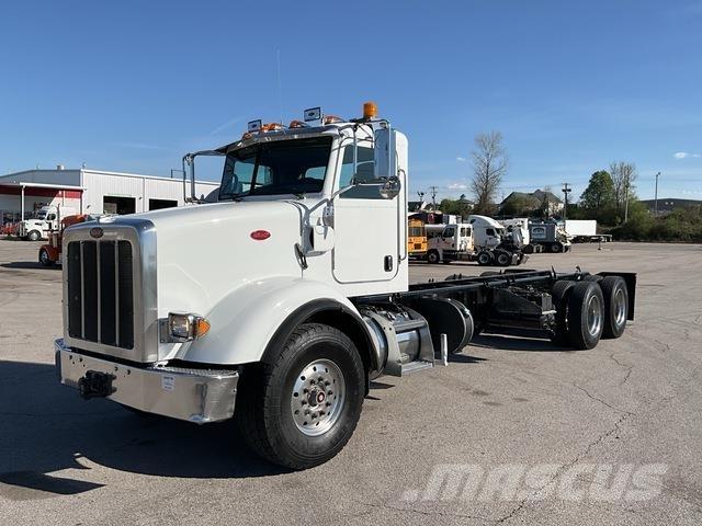 Peterbilt 365 كابينة والداخلية