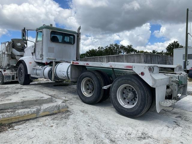Peterbilt 365 كابينة والداخلية