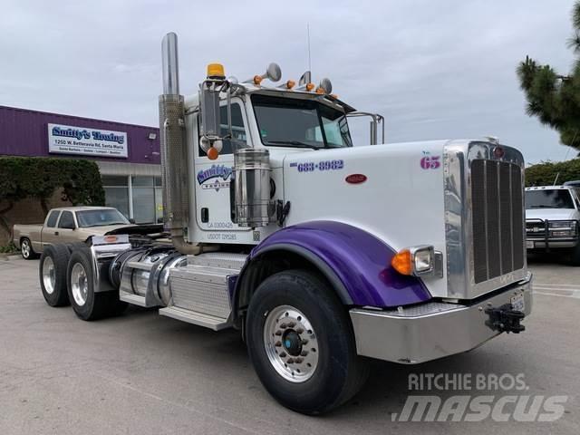 Peterbilt 367 وحدات الجر