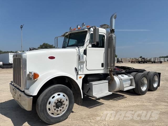 Peterbilt 367 وحدات الجر