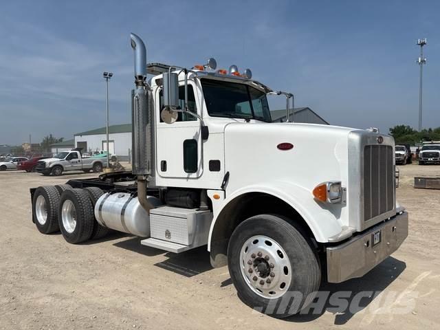 Peterbilt 367 وحدات الجر
