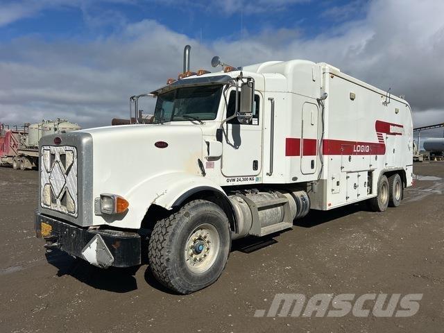Peterbilt 367 شاحنات أشجار