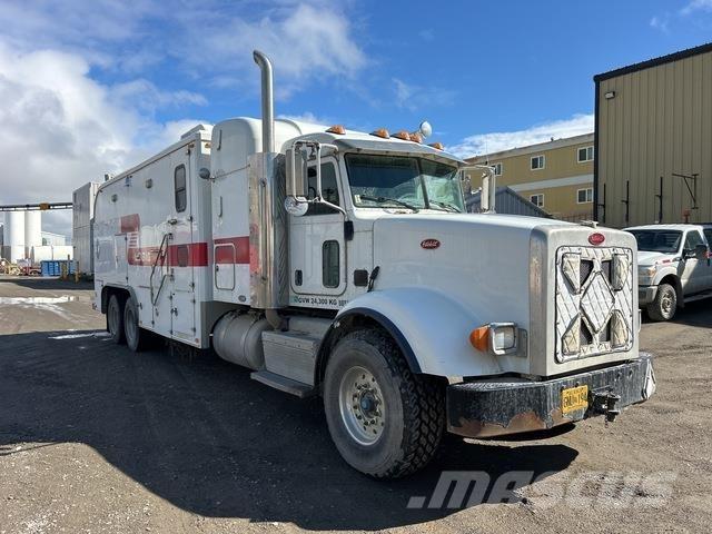 Peterbilt 367 شاحنات أشجار