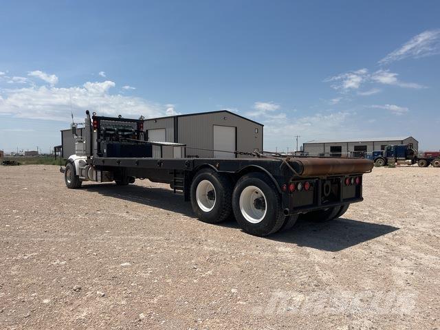 Peterbilt 367 شاحنات مسطحة/مفصلية الجوانب