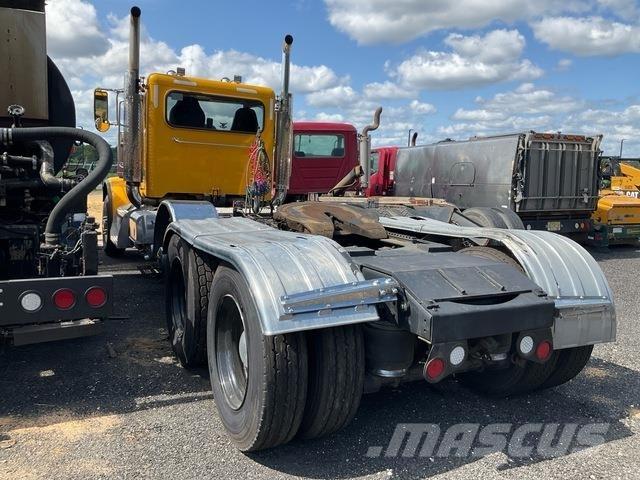 Peterbilt 367 وحدات الجر