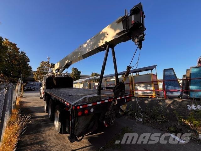 Peterbilt 367 شاحنات الرافعات