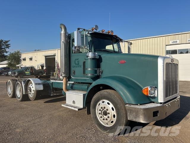 Peterbilt 367 وحدات الجر