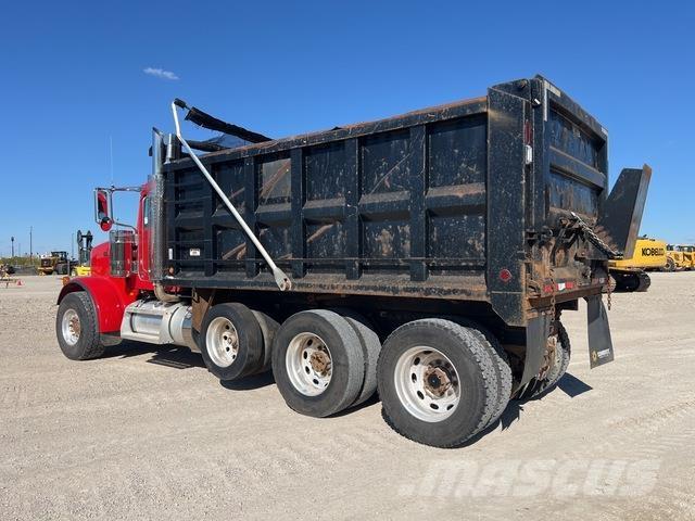 Peterbilt 367 شاحنات قلابة