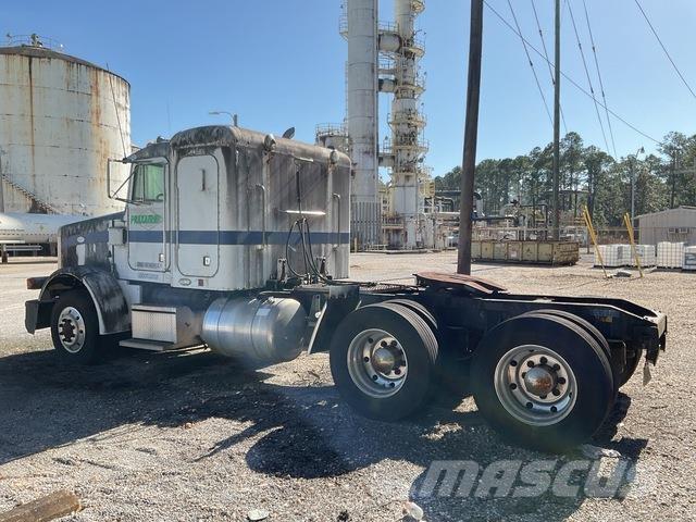 Peterbilt 372 وحدات الجر