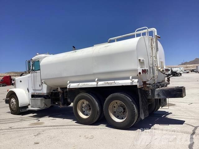 Peterbilt 379 صهاريج مياه