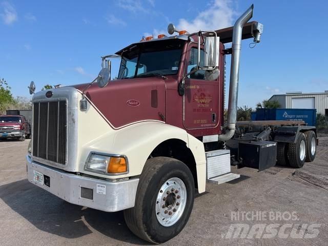 Peterbilt 385 شاحنات لوادر