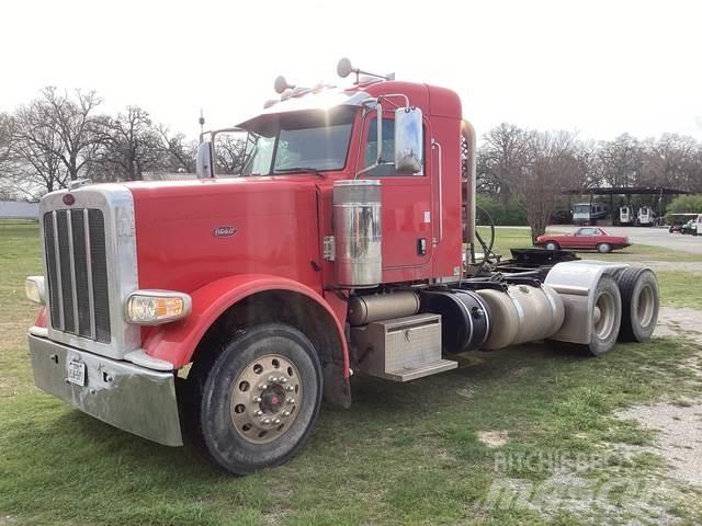 Peterbilt 388 وحدات الجر