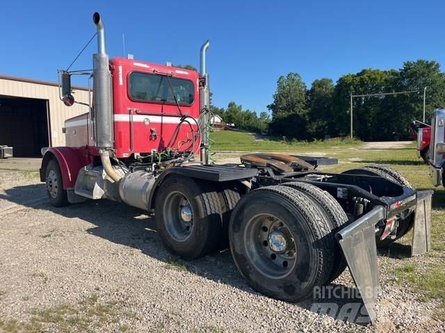 Peterbilt 388 وحدات الجر