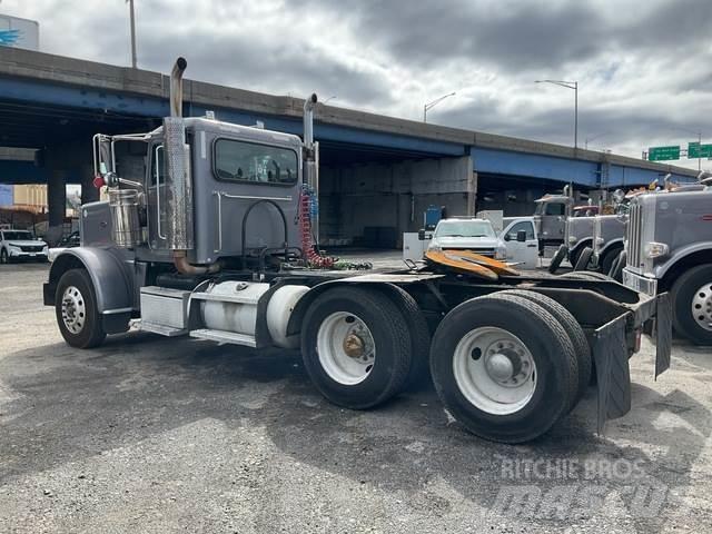 Peterbilt 388 وحدات الجر