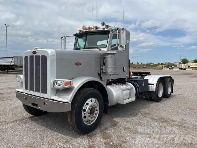 Peterbilt 388 وحدات الجر