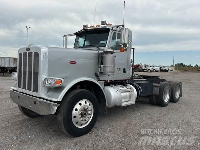 Peterbilt 388 وحدات الجر