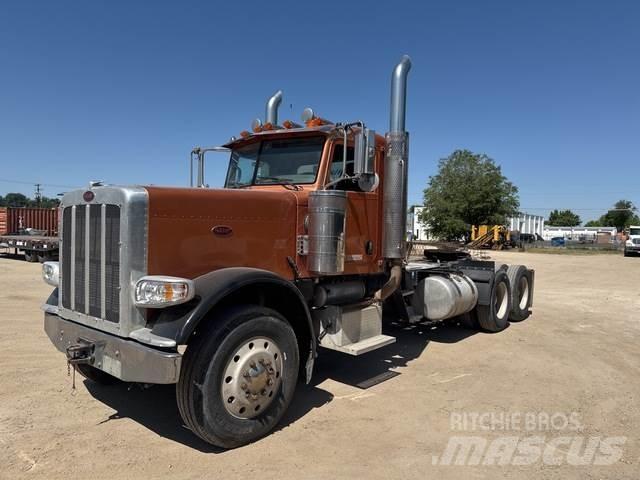 Peterbilt 388 وحدات الجر