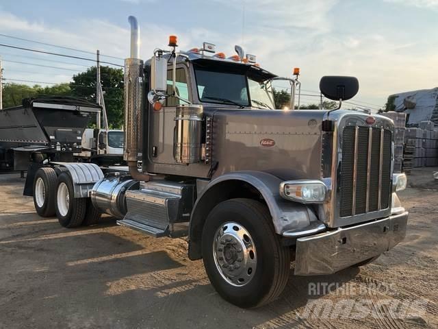 Peterbilt 388 وحدات الجر