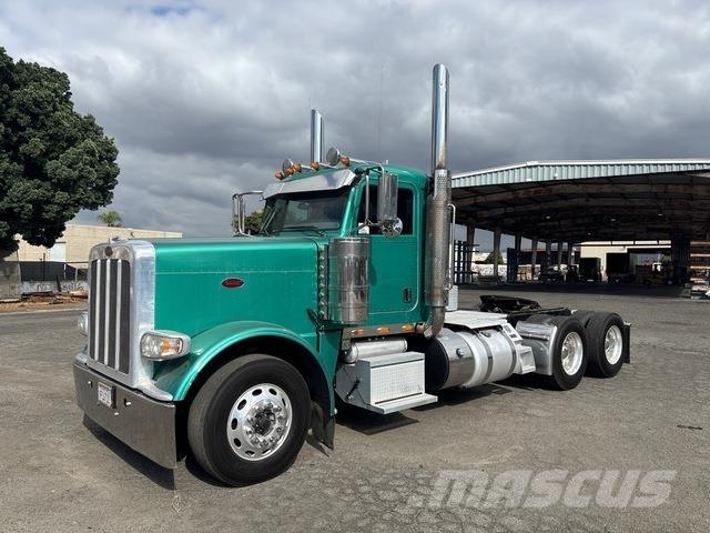 Peterbilt 388 وحدات الجر