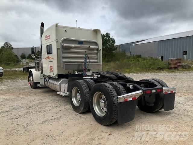 Peterbilt 389 وحدات الجر