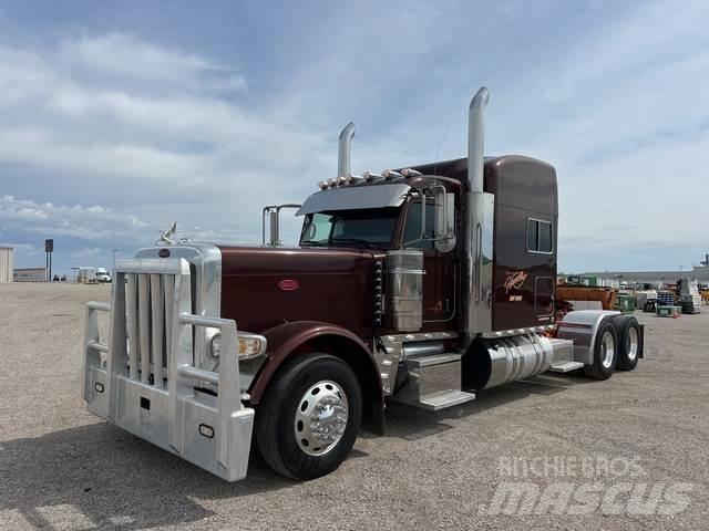Peterbilt 389 وحدات الجر
