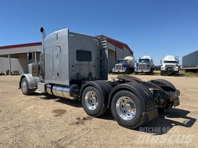 Peterbilt 389 وحدات الجر