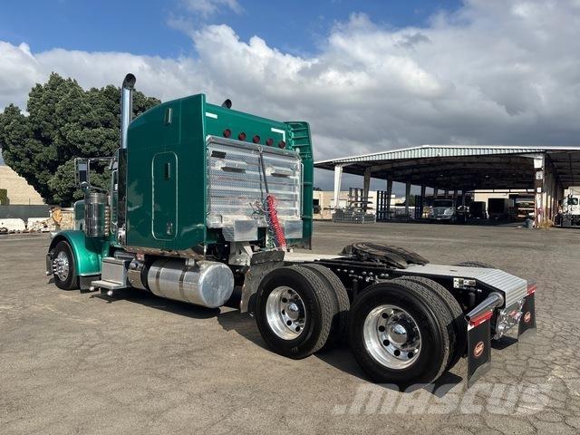 Peterbilt 389 وحدات الجر